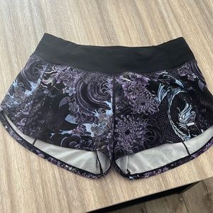 Lulu lemon speed shorts size 4